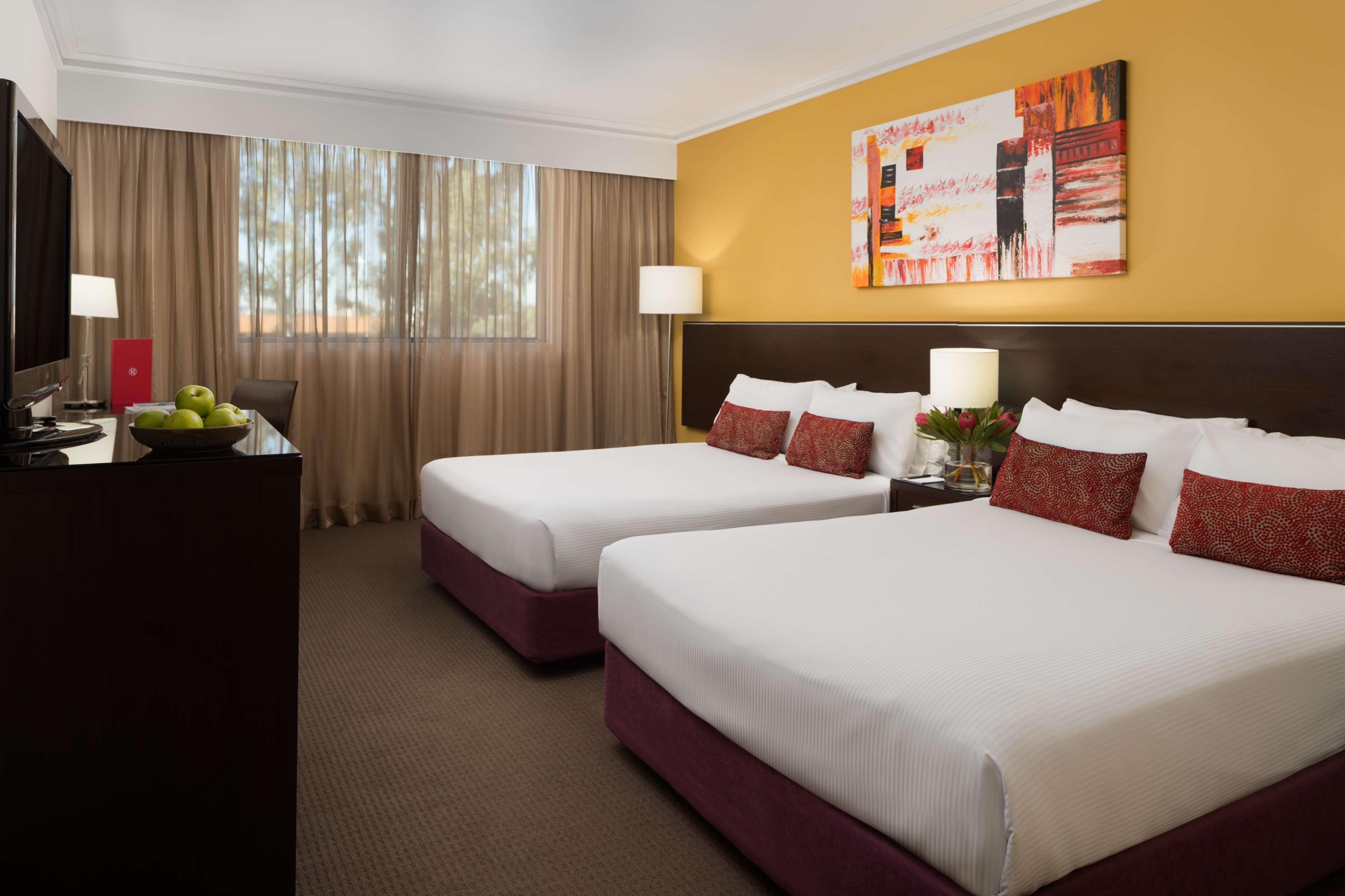 Hotel Rydges Norwest Sydney Baulkham Hills Exterior foto