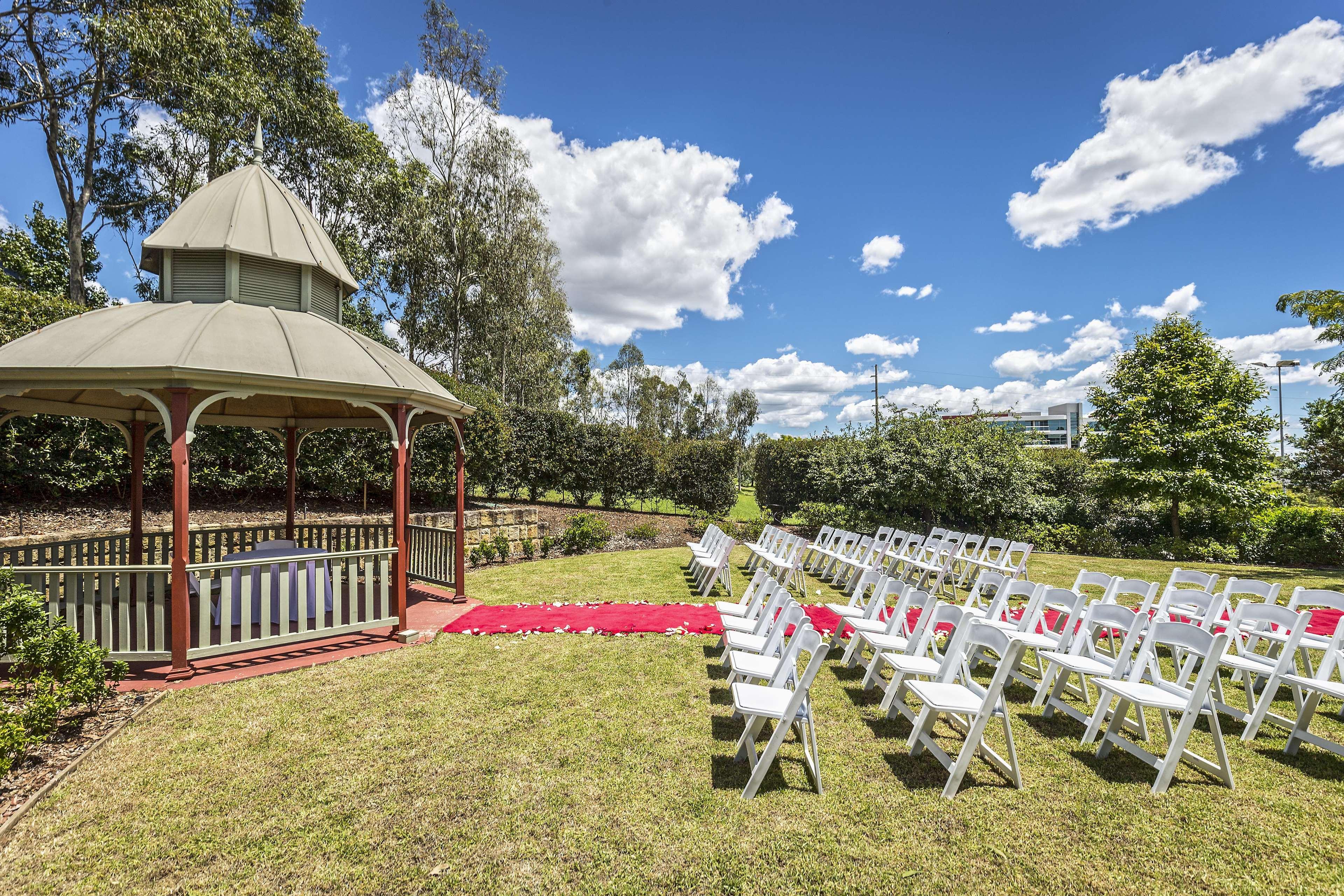 Hotel Rydges Norwest Sydney Baulkham Hills Exterior foto